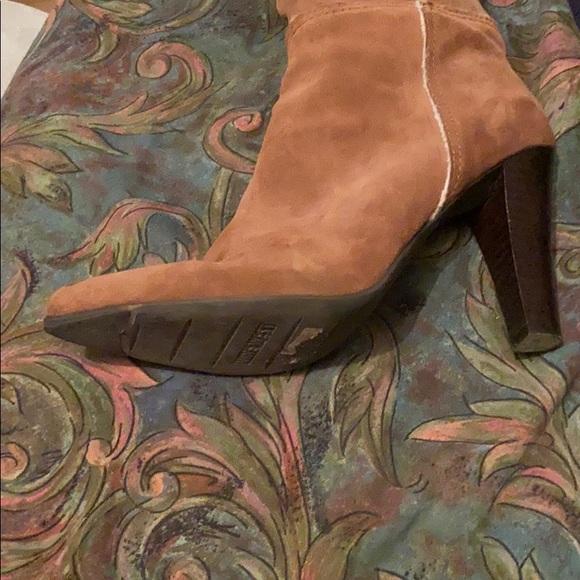 Nine West tan suede boots - Picture 2 of 6
